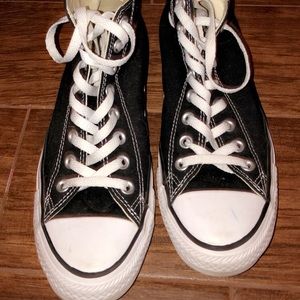 Black converse high tops